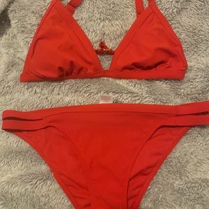 𝓉𝓌𝑜 𝓅𝒾𝑒𝒸𝑒 𝒷𝒾𝓀𝒾𝓃𝒾